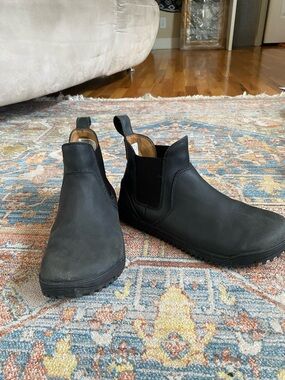 Women's Black Chelsea Ankle Boots - Sleek Slip-On Style